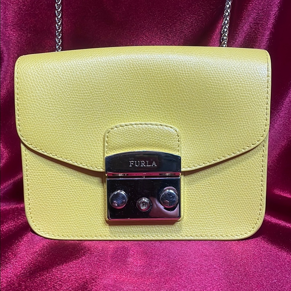 Furla Metropolis Leather Crossbody Bag EUC